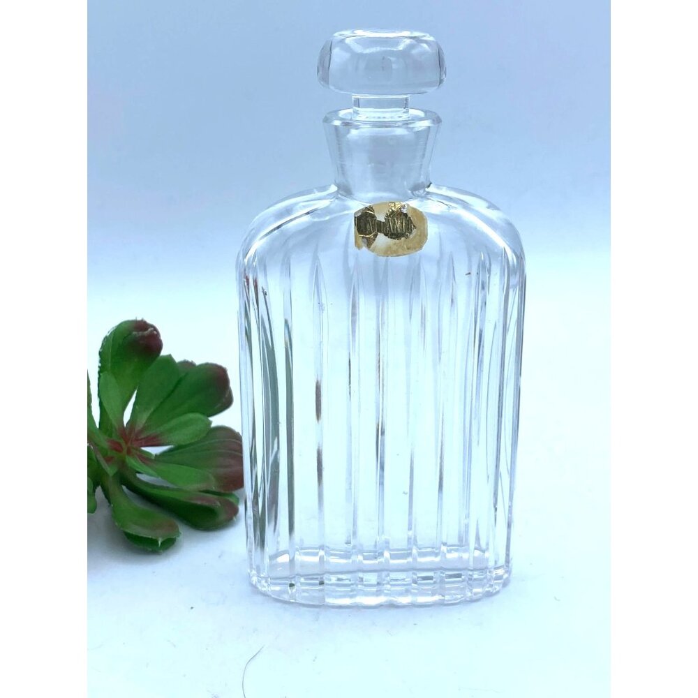 Atlantis Whiskey Hand Blown Glass Decanter and  Stopper Sonnet 7 inches